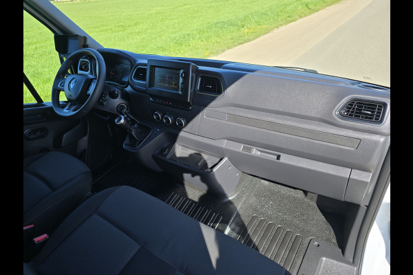Renault Master T35 2.3 dCi 145 L3 Lowliner - 145 Pk - Euro 6 - Airco - Cruise Control