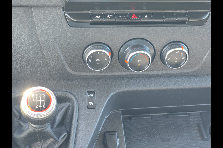 Renault Master T35 2.3 dCi 145 L3 Lowliner - 145 Pk - Euro 6 - Airco - Cruise Control