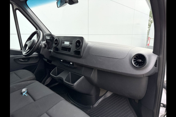 Mercedes-Benz eSprinter 312 55kWh L2H2 Elektrisch 168km WLTP 93.4% (SOH) 80kw Snelladen Climate Control Camera Stoelverwarming