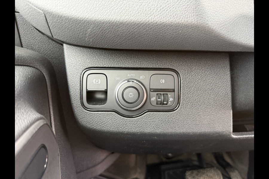 Mercedes-Benz eSprinter 312 55kWh L2H2 Elektrisch 168km WLTP 93.4% (SOH) 80kw Snelladen Climate Control Camera Stoelverwarming