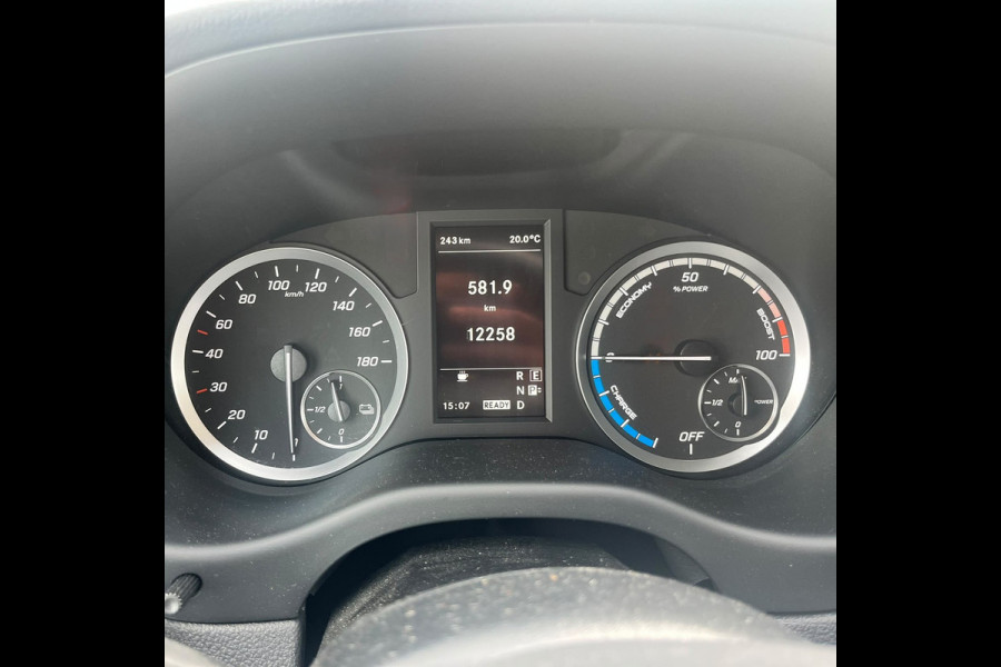Mercedes-Benz eVito 112 66kWh L2 Elektrisch 97.7% (SOH) 280km WLTP Climate Control Cruise Control Carplay Camera Stoelverwarming Parkeersensoren