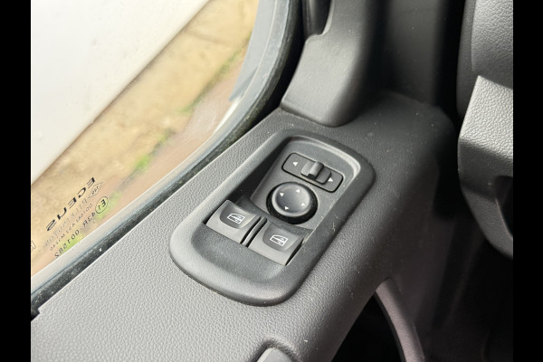Renault Master Plancher T35 2.3 DCi 145pk L4H1 Airco Cruise Control Camera Bakwagen Meubelbak Foodtruck