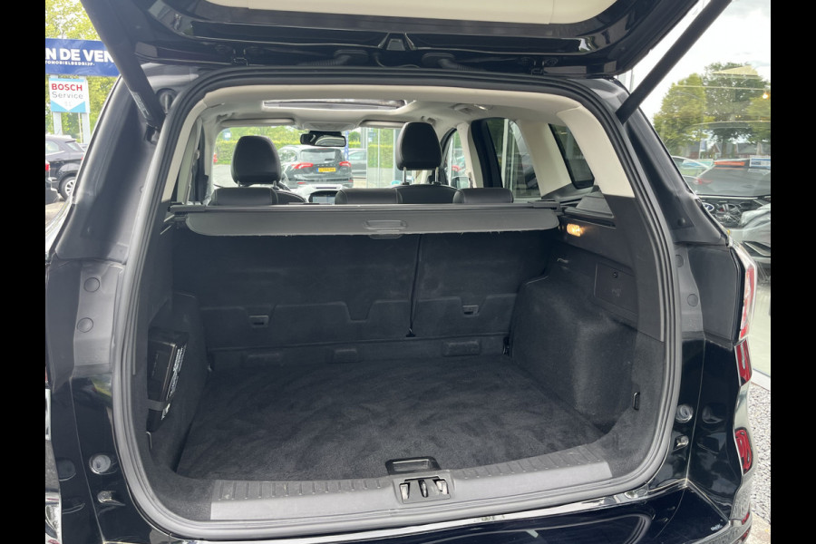 Ford Kuga 1.5 EcoBoost Vignale iAWD 176pk/129kW Automaat | Full Options | Panoramadak | Afn. trekhaak | Luxury Pack | Technology Pack | Driver Assistance Pack | etc. etc.