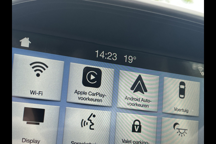 Ford Kuga 1.5 EcoBoost Vignale iAWD 176pk/129kW Automaat | Full Options | Panoramadak | Afn. trekhaak | Luxury Pack | Technology Pack | Driver Assistance Pack | etc. etc.