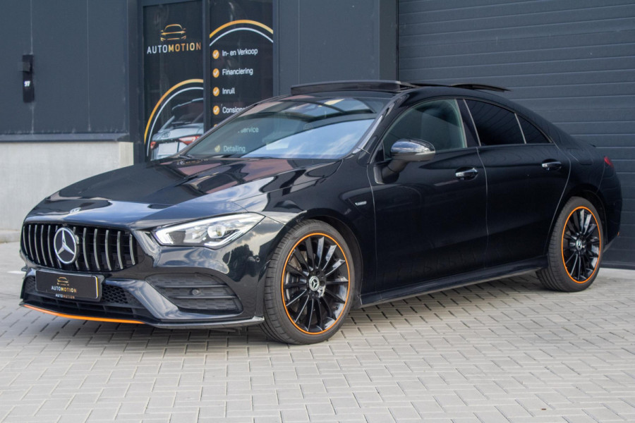 Mercedes-Benz CLA-Klasse 200 Orangeart Edition AMG PANO 360 Stoelverwarming Alarmsysteem