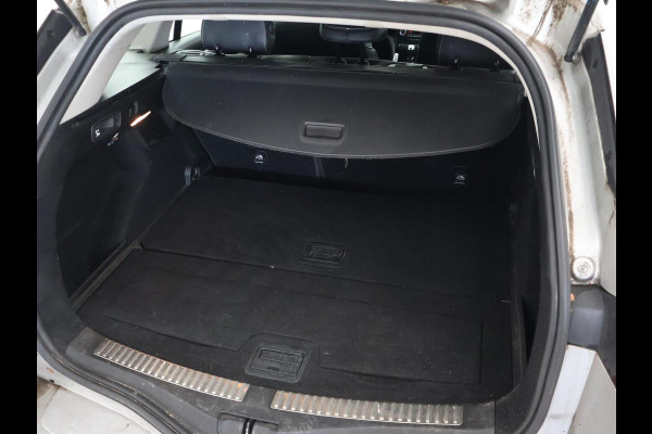 Renault Mégane Estate 1.2 TCe LIMITED + CARPLAY | DAB | COMFORTSTOELEN | CAMERA | SFEERVERL.