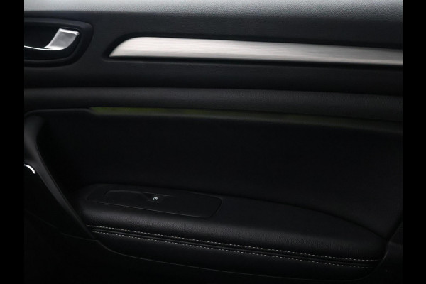 Renault Mégane Estate 1.2 TCe LIMITED + CARPLAY | DAB | COMFORTSTOELEN | CAMERA | SFEERVERL.