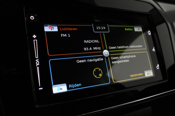 Suzuki Vitara 1.5 Hybrid Select > Automaat/Camera/Solar Yellow Pearl met zwart dak...