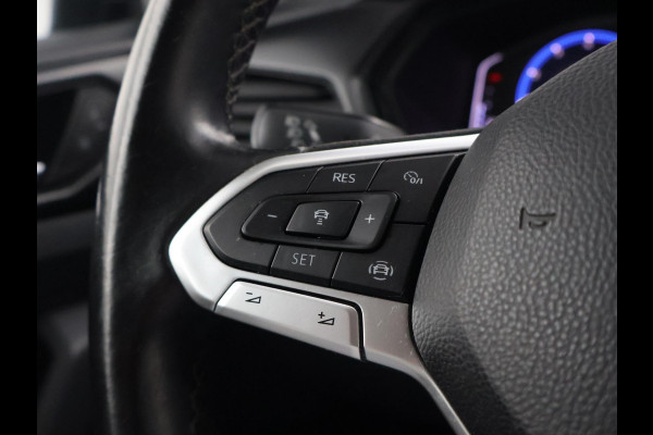 Volkswagen T-Cross 1.0 TSI LIFE + VIRTUAL COCKPIT | NAVIGATIE | ADAPTIVE CRUISE | APPLE CARPLAY | DODEHOEK ASSISTENT