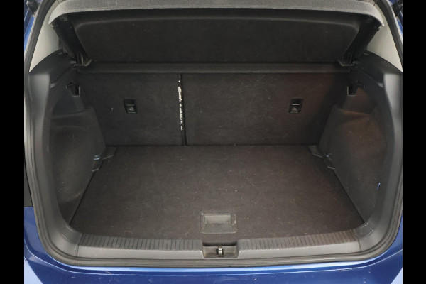 Volkswagen T-Cross 1.0 TSI LIFE + VIRTUAL COCKPIT | NAVIGATIE | ADAPTIVE CRUISE | APPLE CARPLAY | DODEHOEK ASSISTENT