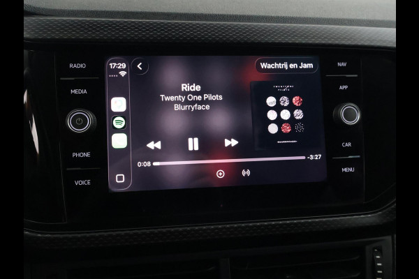 Volkswagen T-Cross 1.0 TSI LIFE + VIRTUAL COCKPIT | NAVIGATIE | ADAPTIVE CRUISE | APPLE CARPLAY | DODEHOEK ASSISTENT