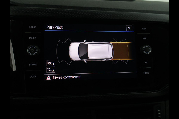 Volkswagen T-Cross 1.0 TSI LIFE + VIRTUAL COCKPIT | NAVIGATIE | ADAPTIVE CRUISE | APPLE CARPLAY | DODEHOEK ASSISTENT