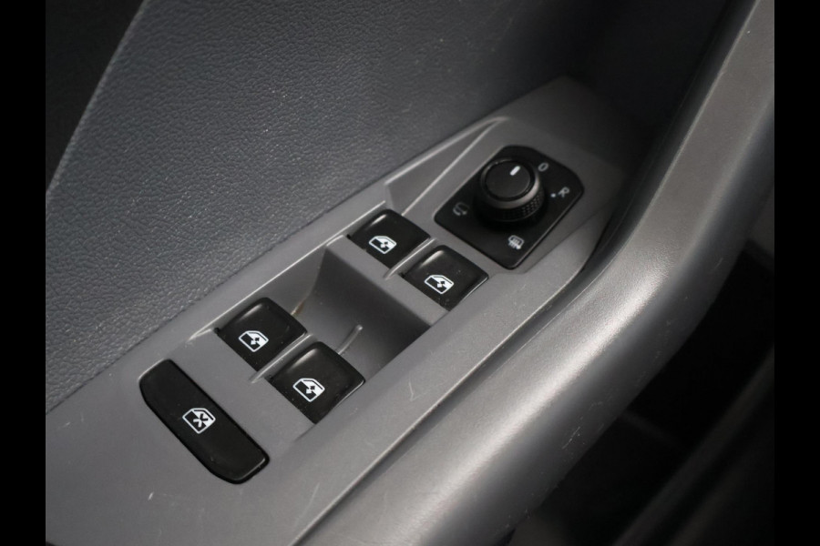 Volkswagen T-Cross 1.0 TSI LIFE + VIRTUAL COCKPIT | NAVIGATIE | ADAPTIVE CRUISE | APPLE CARPLAY | DODEHOEK ASSISTENT
