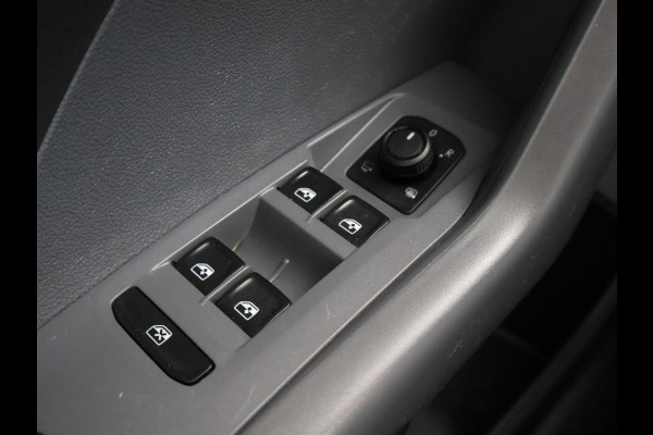 Volkswagen T-Cross 1.0 TSI LIFE + VIRTUAL COCKPIT | NAVIGATIE | ADAPTIVE CRUISE | APPLE CARPLAY | DODEHOEK ASSISTENT