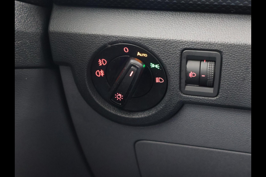 Volkswagen T-Cross 1.0 TSI LIFE + VIRTUAL COCKPIT | NAVIGATIE | ADAPTIVE CRUISE | APPLE CARPLAY | DODEHOEK ASSISTENT