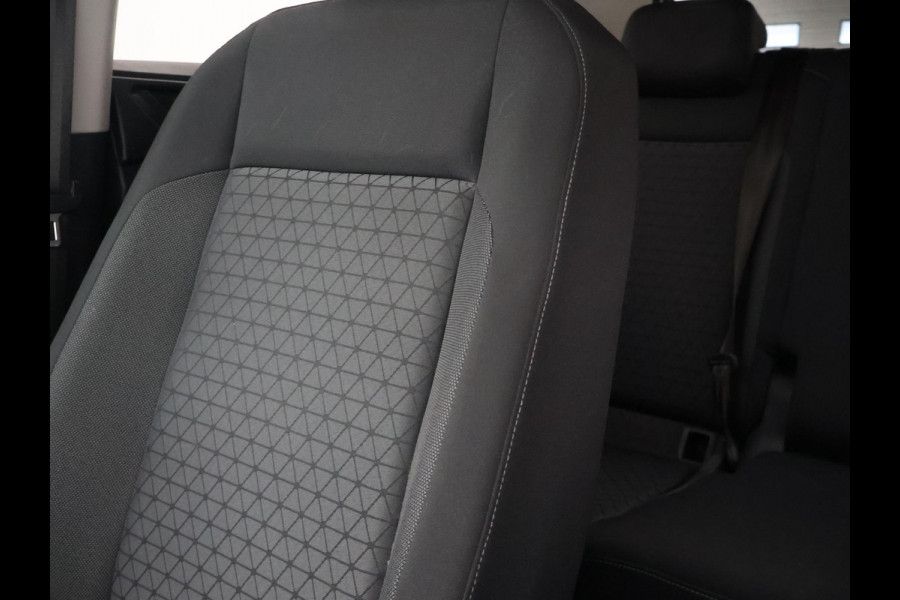 Volkswagen T-Cross 1.0 TSI LIFE + VIRTUAL COCKPIT | NAVIGATIE | ADAPTIVE CRUISE | APPLE CARPLAY | DODEHOEK ASSISTENT
