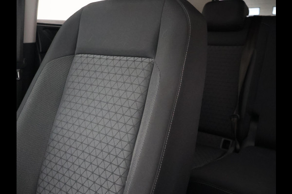 Volkswagen T-Cross 1.0 TSI LIFE + VIRTUAL COCKPIT | NAVIGATIE | ADAPTIVE CRUISE | APPLE CARPLAY | DODEHOEK ASSISTENT