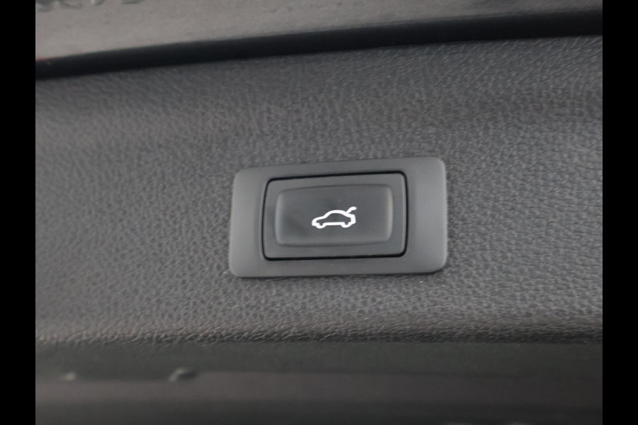 Audi Q3 35 TFSI S-LINE 150 PK AUT. + VIRTUAL | CARPLAY | STANDKACHEL | LEDER | MATRIX LED