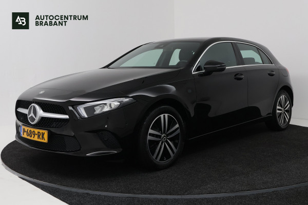 Mercedes-Benz A-Klasse 250 e Business Solution Luxury Limited (STOELVERWARMING, SFEERVERLICHTING, CAMERA, CRUISE CONTROL)