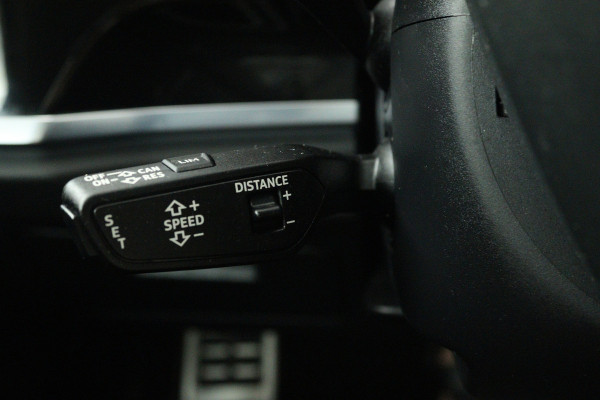 Audi Q3 Sportback 35 TFSI Pro Line S (PANORAMADAK, CAMERA, STOELVERWARMING, NAVIGATIE, CRUISE ADAPTIEF, PARKEERSENSOREN)