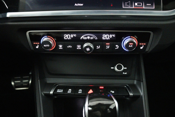 Audi Q3 Sportback 35 TFSI Pro Line S (PANORAMADAK, CAMERA, STOELVERWARMING, NAVIGATIE, CRUISE ADAPTIEF, PARKEERSENSOREN)