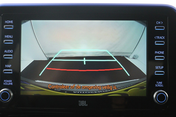 Toyota C-HR 2.0 Hybrid Bi-Tone (SFEERVERLICHTING, STOELVERWARMING, ACHTERUITRIJCAMERA, PARKEERSENSOREN)