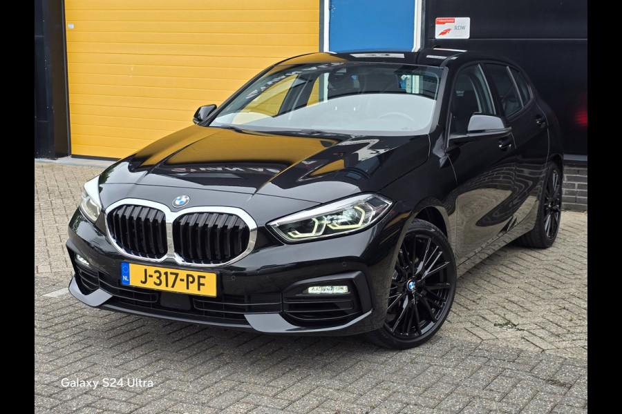 BMW 1-serie 118i High Executive Edition / Aut / NAP / Dig Cockpit / Navi / Leder / Cruise Control / Led / Pdc / Nette Staat