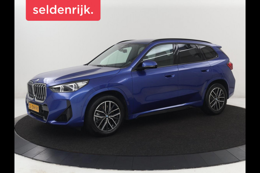 BMW X1 xDrive23i M Sport | Head-Up | Adaptive Cruise | Trekhaak | Leder | 360 camera | Stoelverwarming | Keyless | Adaptief LED | Carplay | Sportstoelen | Live Cockpit Professional | 204pk