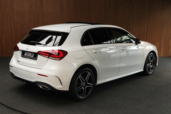 Mercedes-Benz A-Klasse 250e AMG Panodak Leer Navi PTS Ambient Climate Zwarte binnenhemel Cruise Stoelverwarming LM velgen EQ BTW auto!