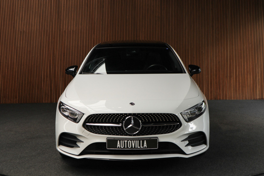 Mercedes-Benz A-Klasse 250e AMG Panodak Leer Navi PTS Ambient Climate Zwarte binnenhemel Cruise Stoelverwarming LM velgen EQ BTW auto!