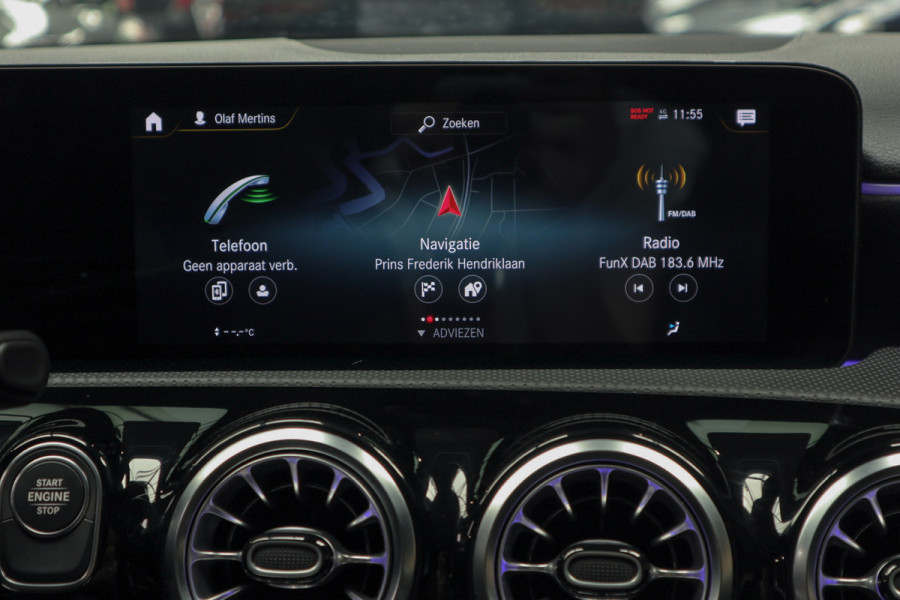 Mercedes-Benz A-Klasse 250e AMG Panodak Leer Navi PTS Ambient Climate Zwarte binnenhemel Cruise Stoelverwarming LM velgen EQ BTW auto!