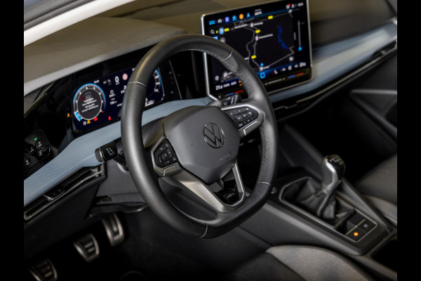 Volkswagen Golf 1.5 TSI / 116pk / Stoelverwarming / Navigatie / Adaptieve cruise control / Apple carplay / Airco
