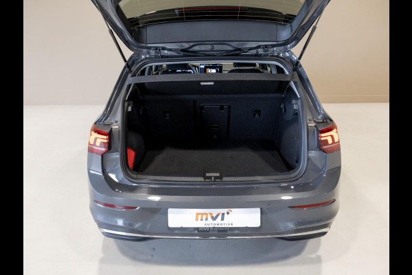 Volkswagen Golf 1.5 TSI / 116pk / Stoelverwarming / Navigatie / Adaptieve cruise control / Apple carplay / Airco