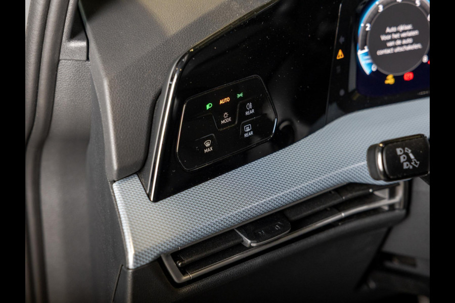 Volkswagen Golf 1.5 TSI / 116pk / Stoelverwarming / Navigatie / Adaptieve cruise control / Apple carplay / Airco