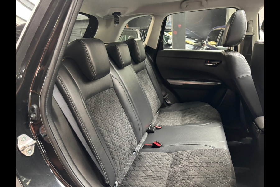 Suzuki Vitara 1.0 Boosterjet Stijl / Panorama Dak /Navi