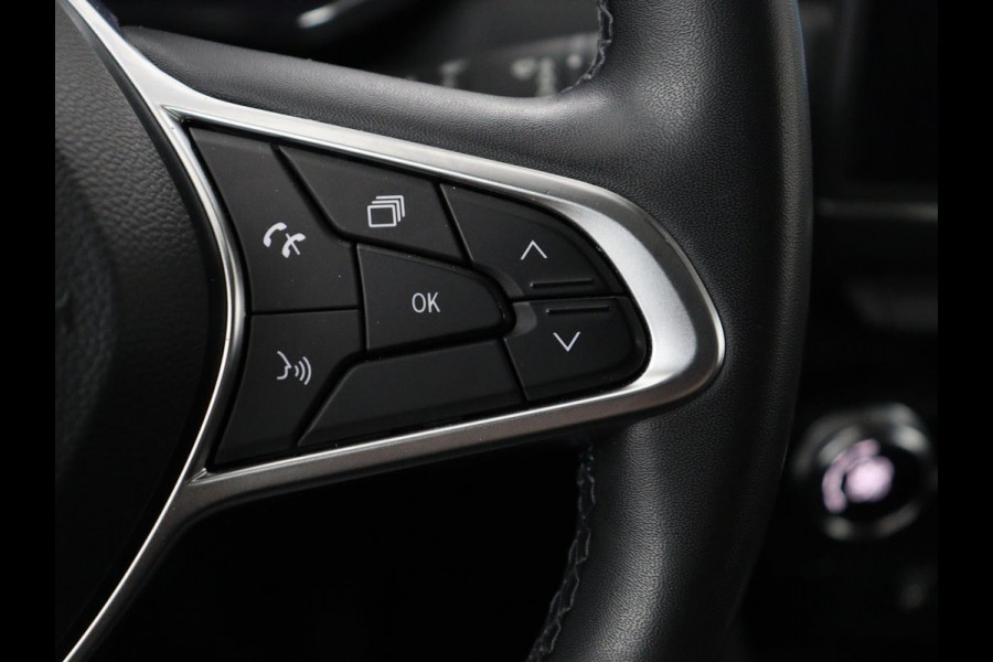 Renault Captur 1.6 E-Tech Hybrid 145 Intens | SOH 85,4% | Camera | Carplay | Automaat | Navigatie | Cruise control | Parkeersensoren | LED | DAB |