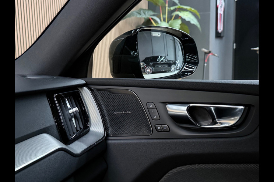 Volvo XC60 2.0 T8 Plug-in hybrid AWD Ultra Black Long Range