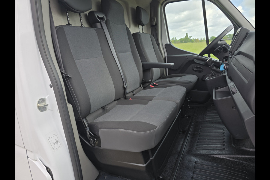 Renault Master T35 2.3 dCi 130 L3 H3 - 130 Pk -  Euro 6 - Airco - Cruise Control