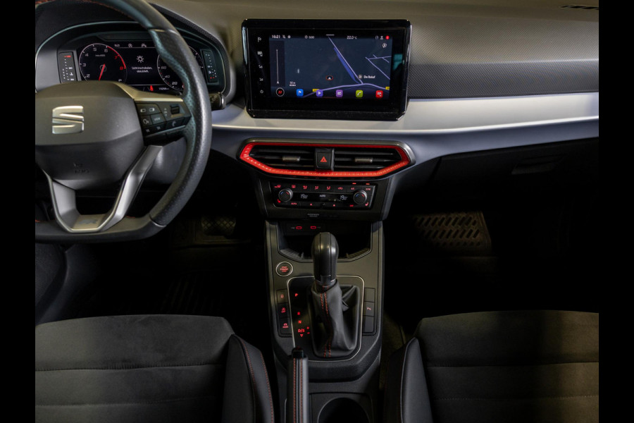 Seat Ibiza 1.5 TSI FR Business Intense Plus / 150pk / Panorama dak / Achteruitrijcamera / Stoelverwarming / Airco / Klimaatregeling / Apple carplay /