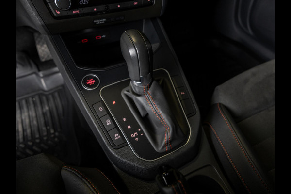 Seat Ibiza 1.5 TSI FR Business Intense Plus / 150pk / Panorama dak / Achteruitrijcamera / Stoelverwarming / Airco / Klimaatregeling / Apple carplay /