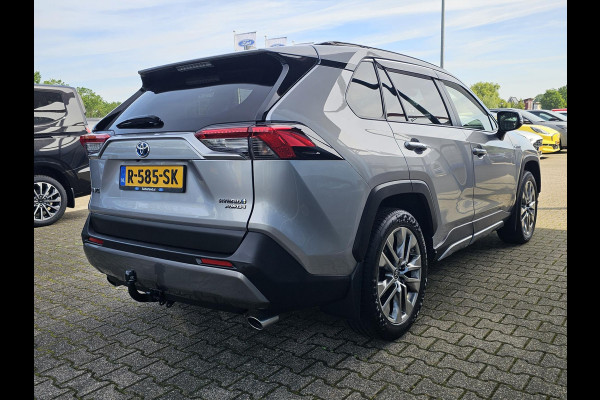 Toyota RAV4 2.5 Hybrid AWD Bi-Tone 220 pk | Trekhaak | Leder | Schuif-kanteldak | JBL geluid | Stoelverwarming | Camera etc.