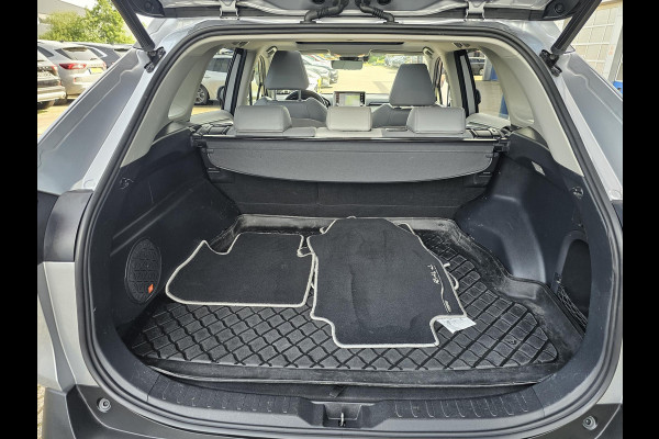 Toyota RAV4 2.5 Hybrid AWD Bi-Tone 220 pk | Trekhaak | Leder | Schuif-kanteldak | JBL geluid | Stoelverwarming | Camera etc.
