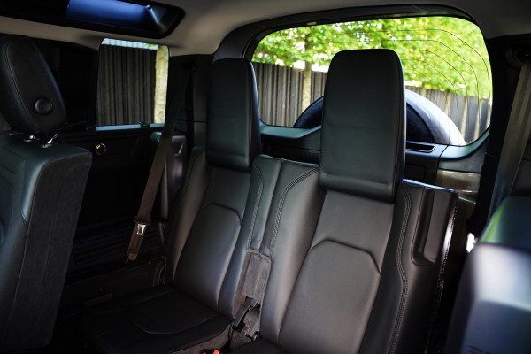 Land Rover Defender 110 P 400 110 BENZINE HSE 7p. GERESERVEERD