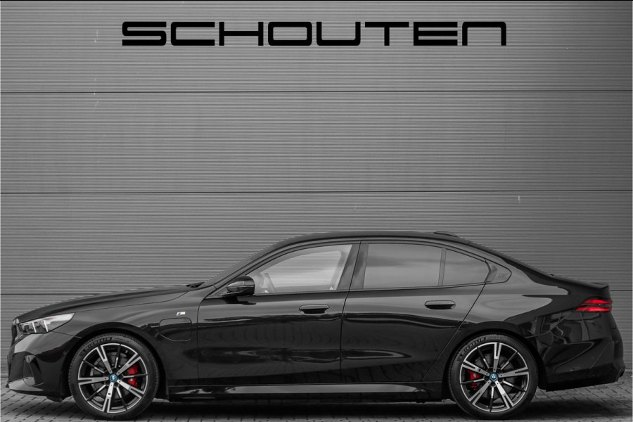 BMW 5 Serie 530e M-Sport Pro Pano Iconic Glow H/K Camera 20"
