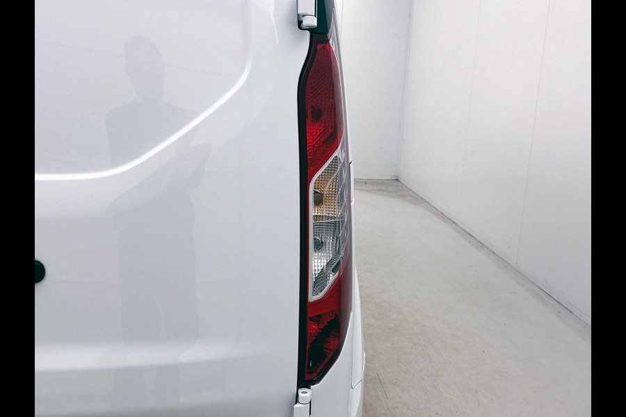 Ford Transit Connect 1.5 EcoBlue Automaat L2 Trend Navigatie Airco Parkeersensoren Cruise Control Camera DAB+
