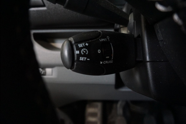 Opel Vivaro 1.5 CDTI L3H1 Edition Dubbele Cabine Airco Navigatie Bluetooth Parkeersensoren Camera Trekhaak