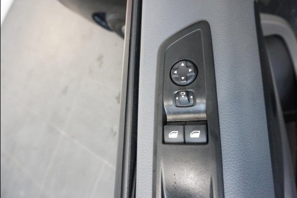 Opel Vivaro 1.5 CDTI L3H1 Edition Dubbele Cabine Airco Navigatie Bluetooth Parkeersensoren Camera Trekhaak