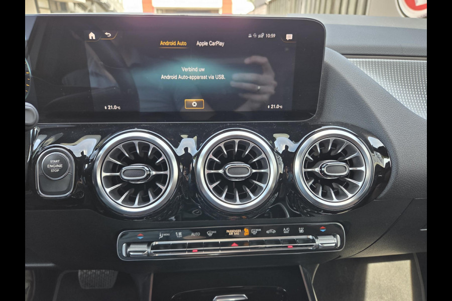 Mercedes-Benz GLA 250 e Business Solution Luxury Limited 18"/Trekhaak/Sfeerverlichting/Camera/PDC v+a/Apple Carplay & Android Auto