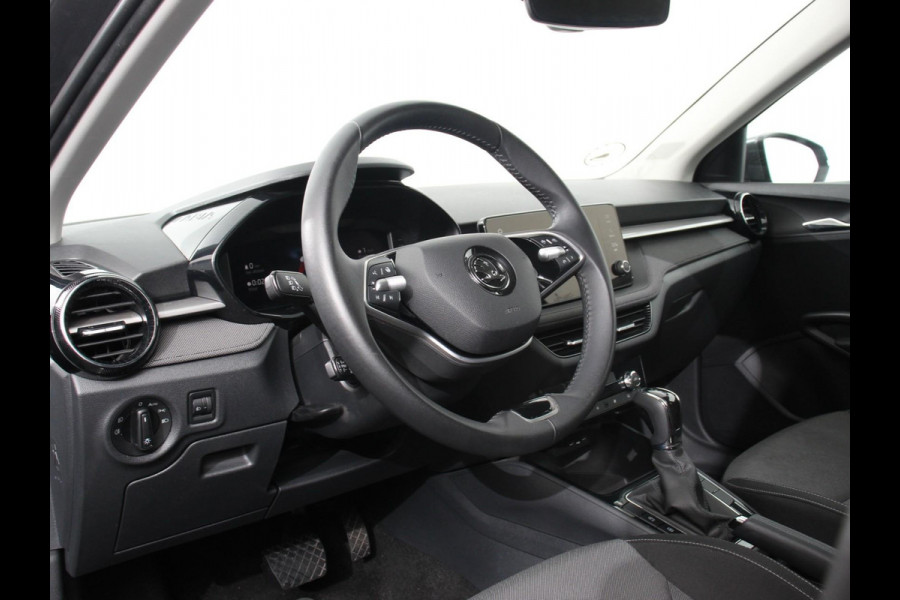 Škoda Fabia 1.0 TSI 110pk Automaat Selection Climate control Adaptieve cruise control Lane assist Parkeersensoren achter Stuurverwarming Stoel verwarming Apple Carplay/ Android Auto