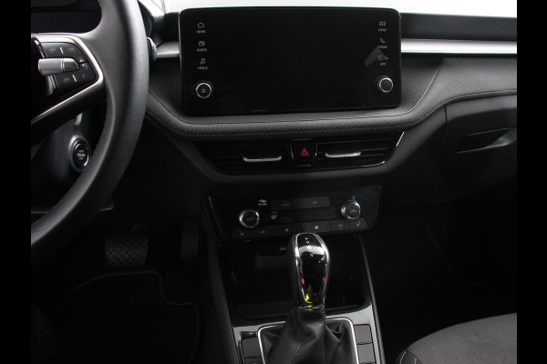 Škoda Fabia 1.0 TSI 110pk Automaat Selection Climate control Adaptieve cruise control Lane assist Parkeersensoren achter Stuurverwarming Stoel verwarming Apple Carplay/ Android Auto